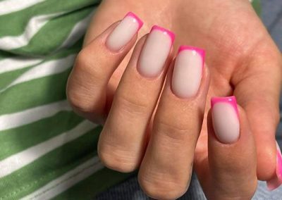 Manicure hybrydowy w Warszawie