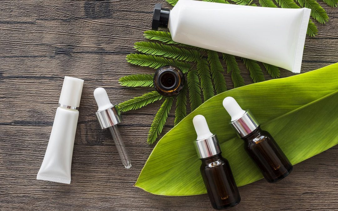 Retinol vs. Bakuchiol: Wszystko, co musisz wiedzieć o tych dwóch hitach kosmetycznych